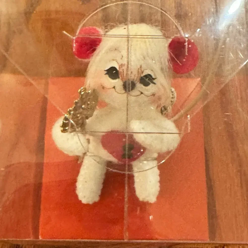 Valentine's Day Annalee Doll Mouse 2008 Key to My Heart in Box Anthropomorphic